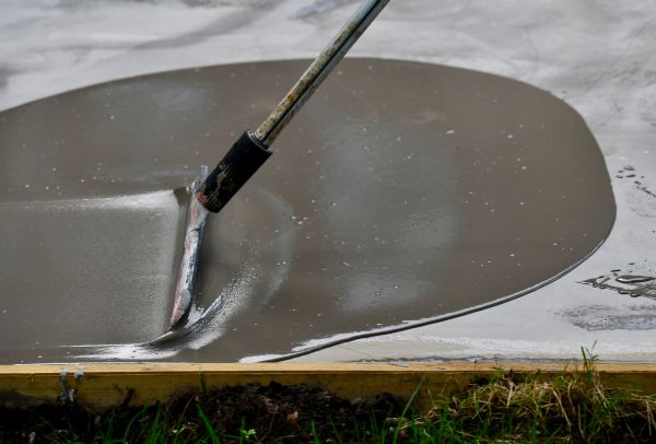 Cost of Driveway Overlaying in Des Moines